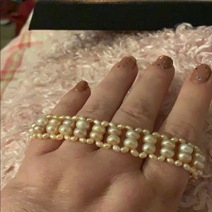 Pearl bracelet